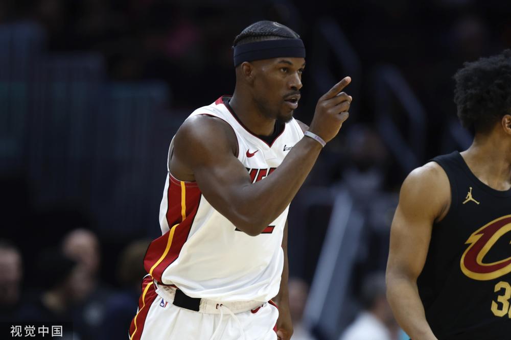 团队配合应 团队配合应